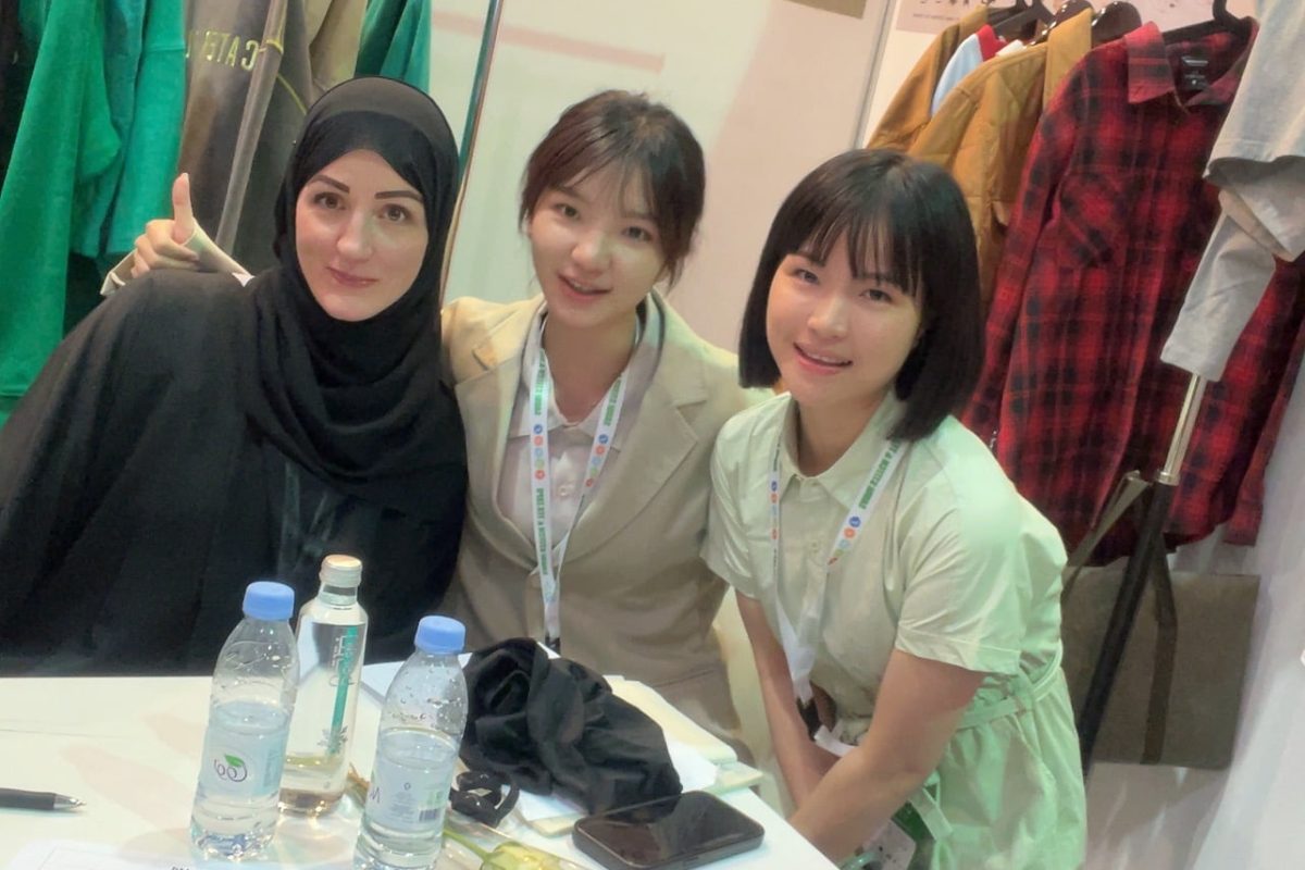 {"source_type":"douyin_beauty_me","data":{"os":"ios","appversion":"5.3.0","product":"beautyme","pictureId":"1B025230-8EE2-47BE-BD21-C0A69307765A","looksId":8002085,"filterId":70040}}