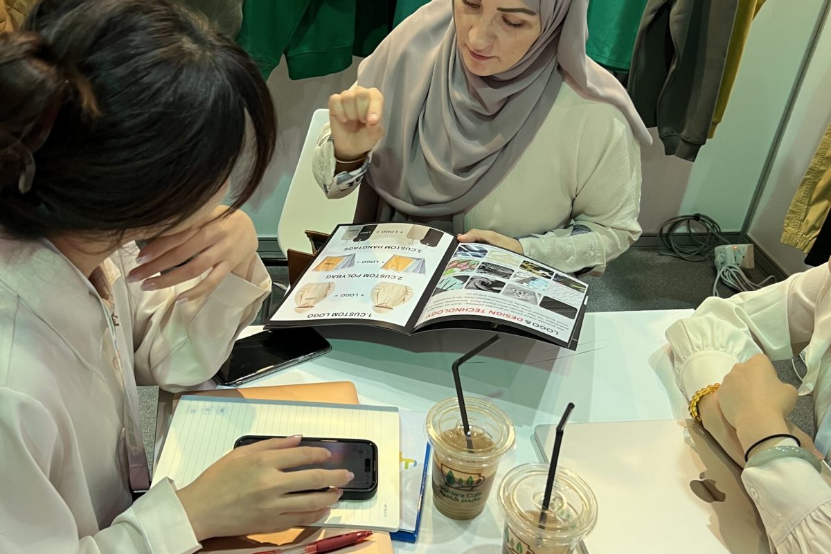 if clothing's exhibiitons 10